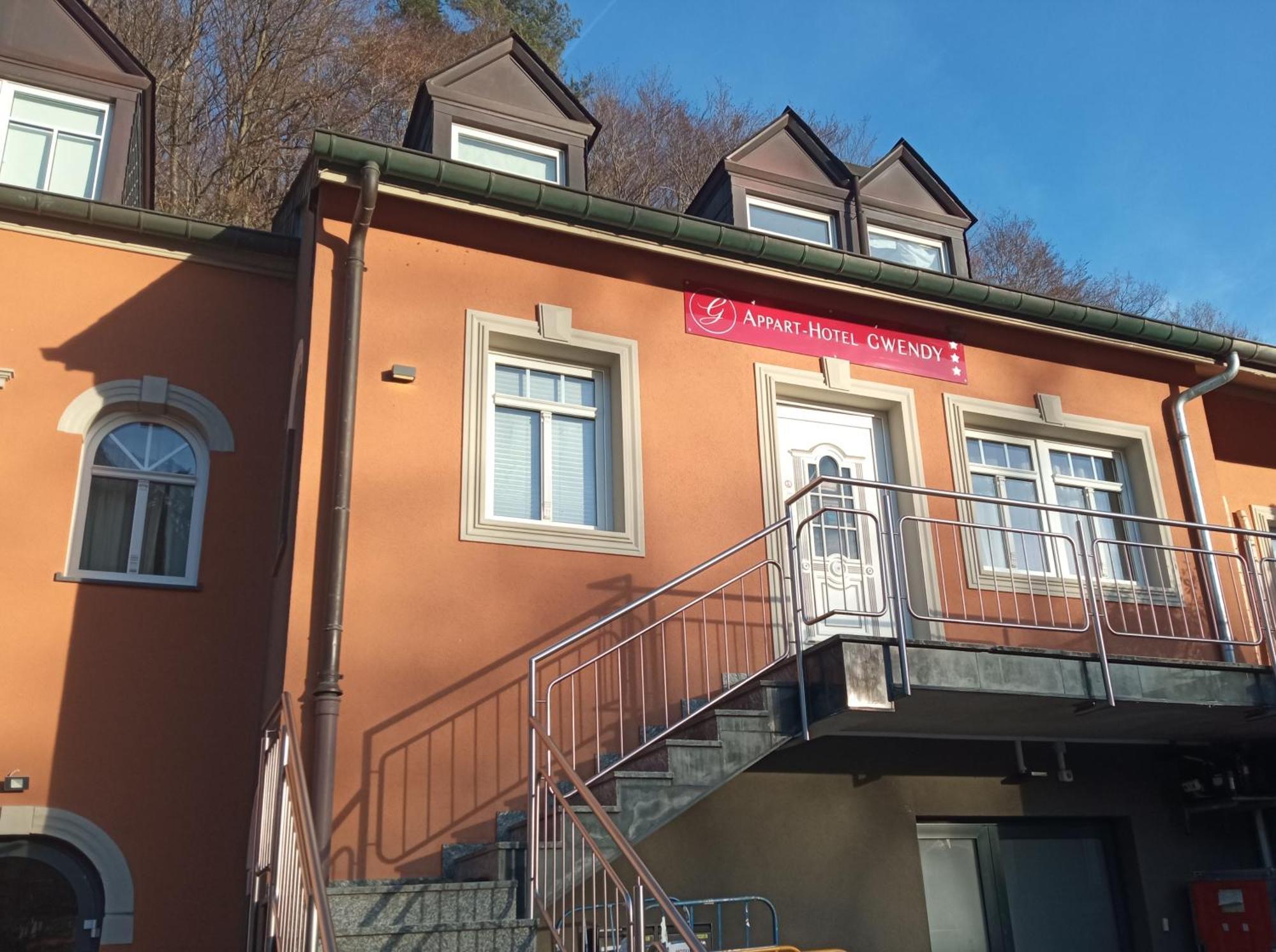 Appart-Hotel Gwendy Bour Buitenkant foto