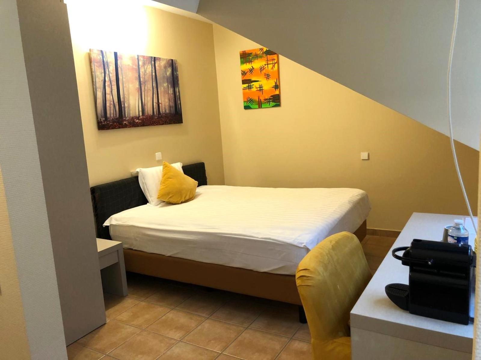 Appart-Hotel Gwendy Bour Buitenkant foto