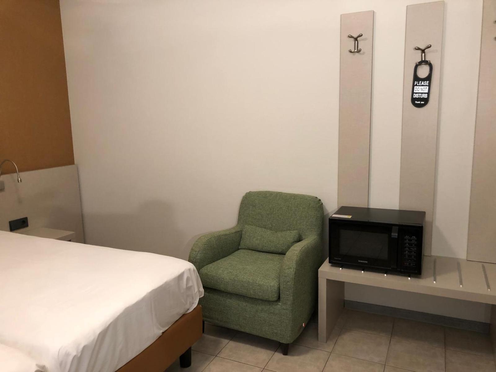 Appart-Hotel Gwendy Bour Buitenkant foto