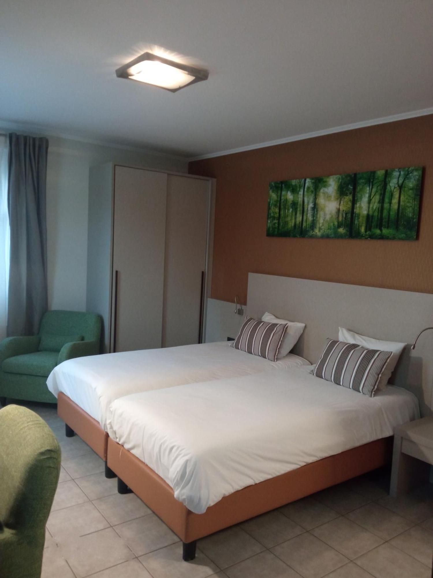 Appart-Hotel Gwendy Bour Buitenkant foto