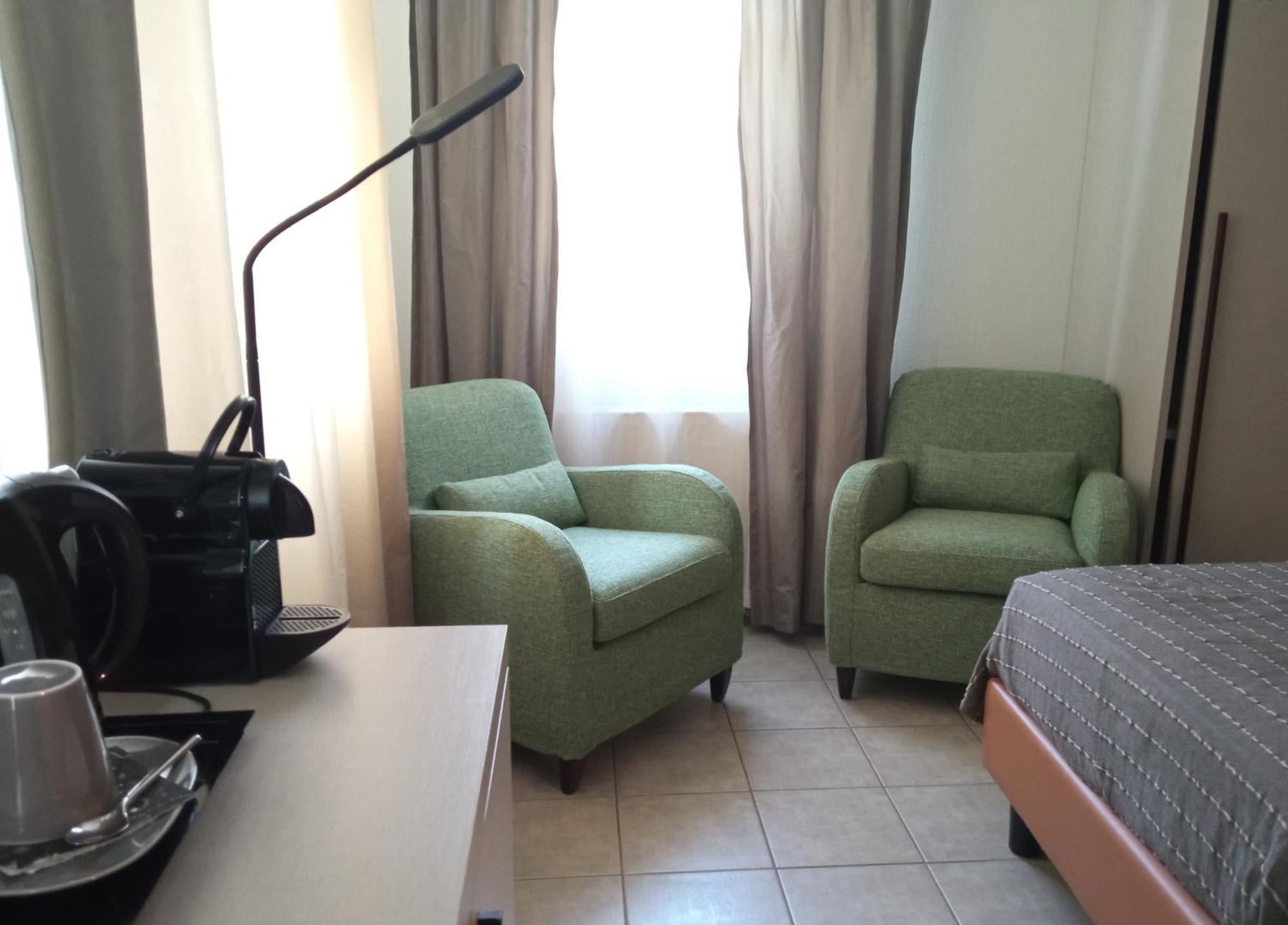 Appart-Hotel Gwendy Bour Buitenkant foto