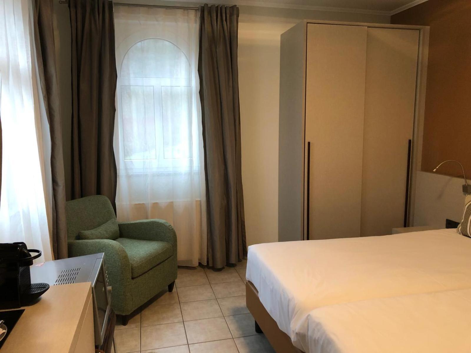 Appart-Hotel Gwendy Bour Buitenkant foto
