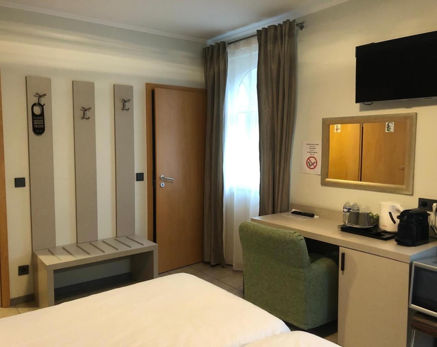 Appart-Hotel Gwendy Bour Buitenkant foto